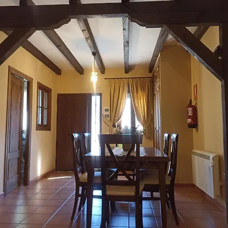 Alojamiento Gredos-tietar Ii Holiday home