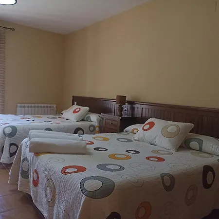 Alojamiento Gredos-tietar Ii Holiday home